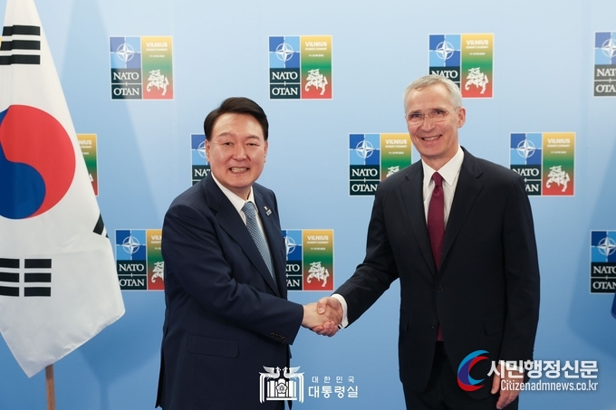  President Yoon Suk-yeol holds a meeting with Jens Stoltenberg, NATO Secretary General on July 11.