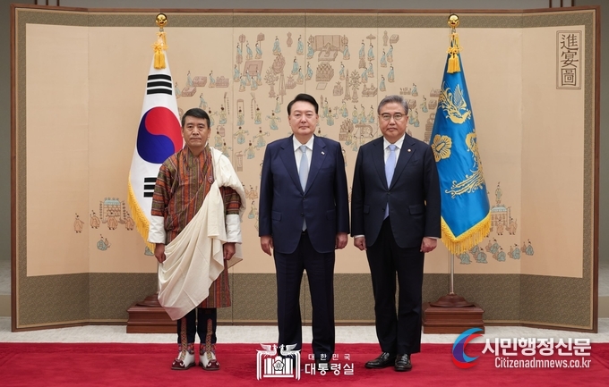  린첸 쿠엔실(Rinchen Kuentsyl) 주한 부탄대사(방글라데시 상주)