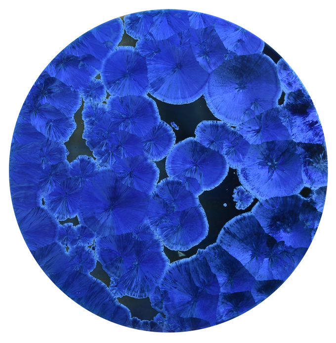 우주(SPACE)(47X47X6cm),실크도판, 크리스탈라인 유약,2022년