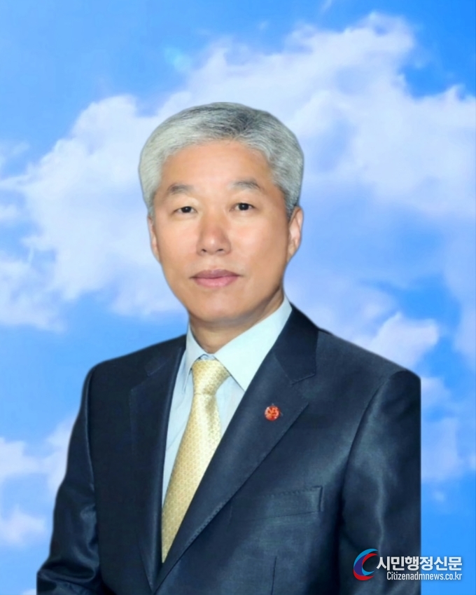 (사)세계평화미술대전조직위원회 담화 이존영 이사장 & 외교저널 발행인 