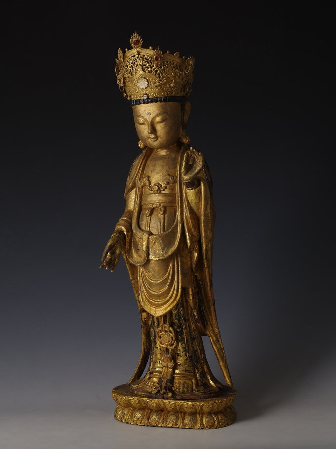 Wooden Bodhisattva Statue