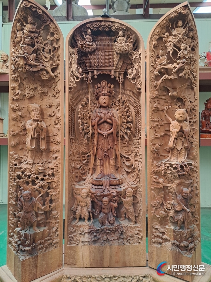 Cheonsu Cheonan 42 Gwanseum Bodhisattva-Buddhist Art Exhibition / Photo by Huh Gil-ryang