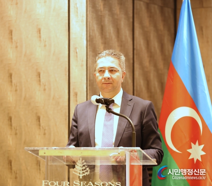 Amb. Ramin M. Hasanov of Azerbaijan to Korea delivers welcoming remarks at the event in honor of its national leader Heydar Aliyev at Four Seasons Hotel in Seoul on Dec. 11.