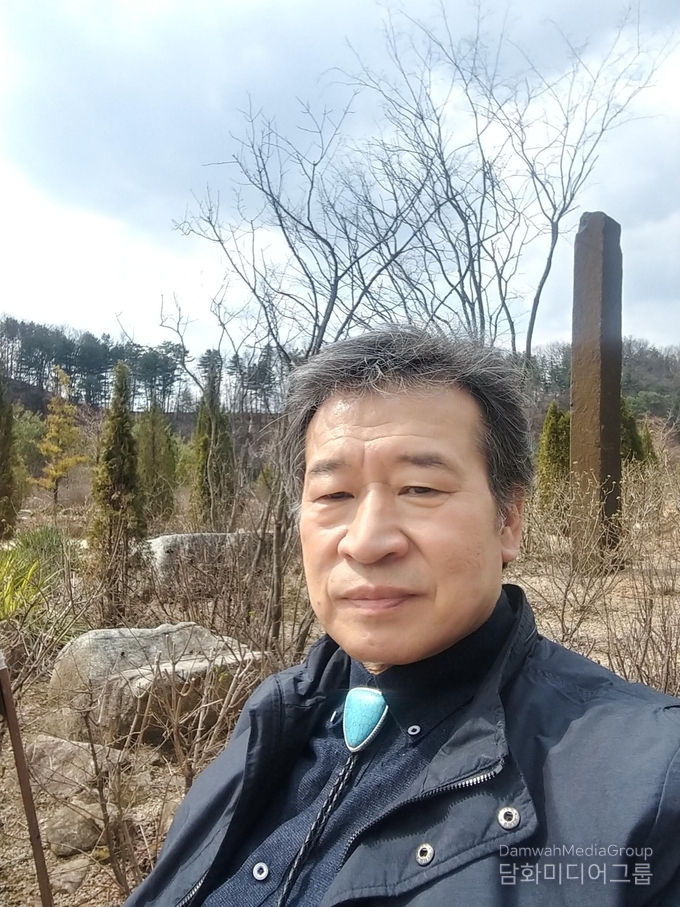 Sculptor Jeon Hang-seop, the 27th World Peace Art Exhibition Steering Committee Chairman