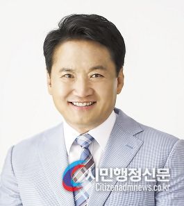 음경택 부의장