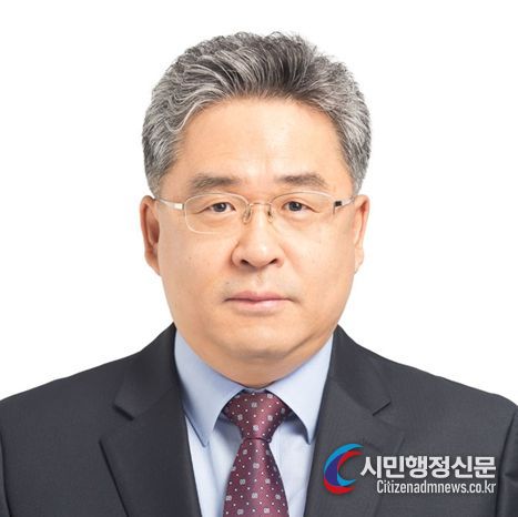 이자형 외교부 국제법률국장
