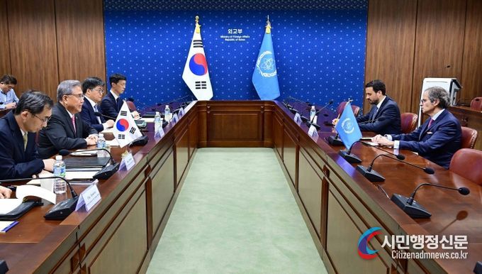 박진 외교부장관, IAEA 사무총장 접견