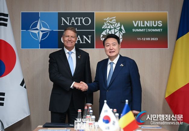 7월 11일 윤석열 대통령은 클라우스 베르네르 요하니스 루마니아 대통령과 한-루마니아 정상회담을 가졌다.