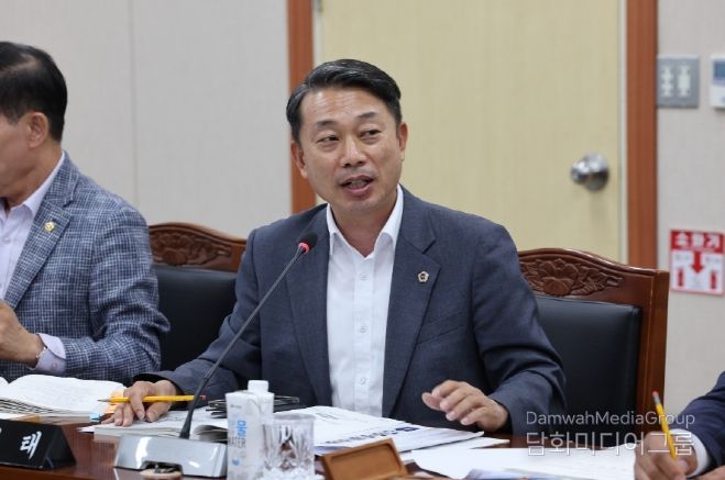 이재태 전남도의원 ‘제383회 임시회 제1차 교육위원회 회의 발언모습’