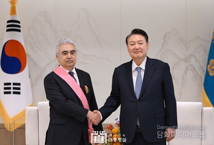 9월 2일 윤석열 대통령은 용산 대통령실에서 파티 비롤(Fatih Birol) 국제에너지기구(International Energy Agency: IEA) 사무총장을 접견했다.