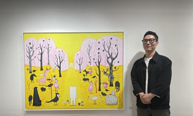 장승필 개인전 《기묘한 군상》 열려