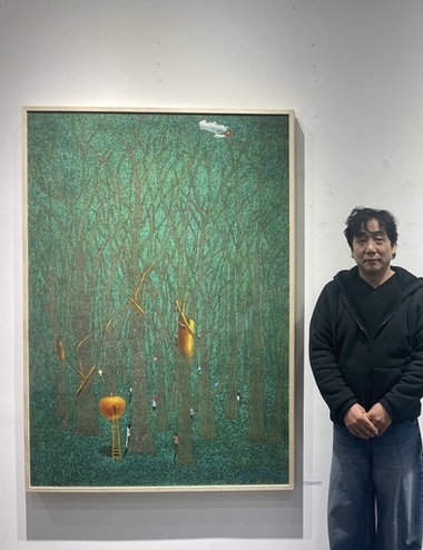 ‘향연 –사유하는 사과’ 김희중 개인전 열려