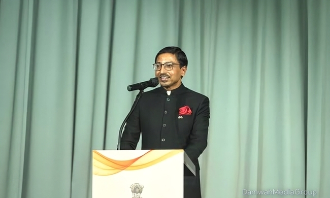 제77회 인도 공화국의 날을 맞아 한강에서 빛나는 인도 삼색기