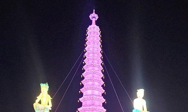 “광화문을 밝힌 자비의 등불”, "2026 봉축 점등식 성대 봉행"