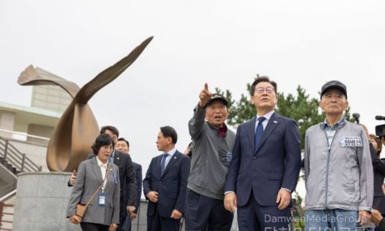이재명 대통령, 추석 명절 계기 실향민 위로