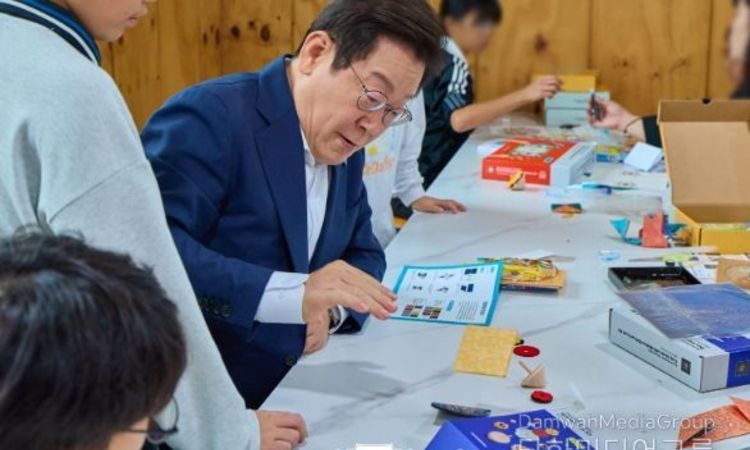 이재명 대통령, 추석 계기 아동양육시설 및 전통시장 방문