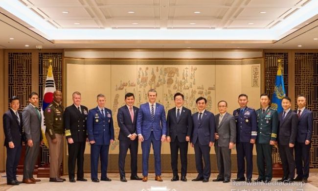 이재명 대통령, '피트 헤그세스' 미국 전쟁부장관 예방