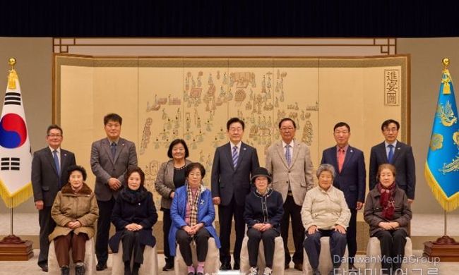 이재명 대통령, 민가협 초청 오찬 간담회