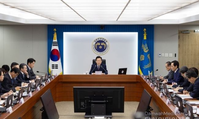 이재명 대통령, 제16차 수석 보좌관 회의 주재