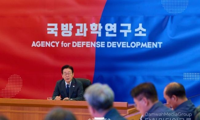 이재명 대통령, 국방과학연구소 방문