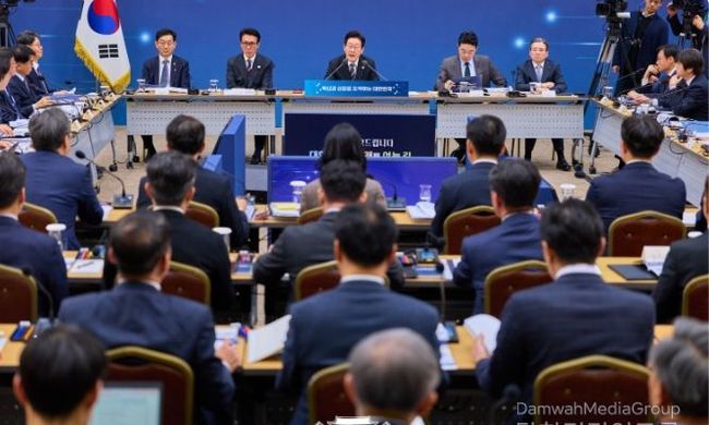 이재명 대통령 "과학기술 존중하는 사회가 성장·발전의 기회 있어"