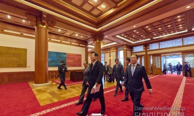 이재명 대통령, 청와대 첫 출근