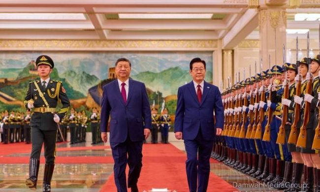 이재명 대통령, 시진핑 주석과 정상회담…"한중관계 전면 복원의 원년으로"