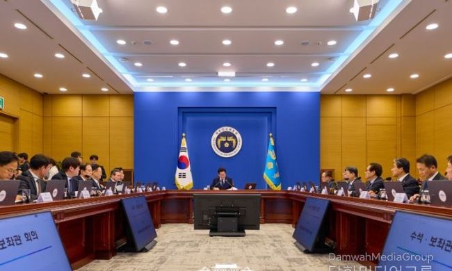 이재명 대통령, 수석보좌관회의 주재