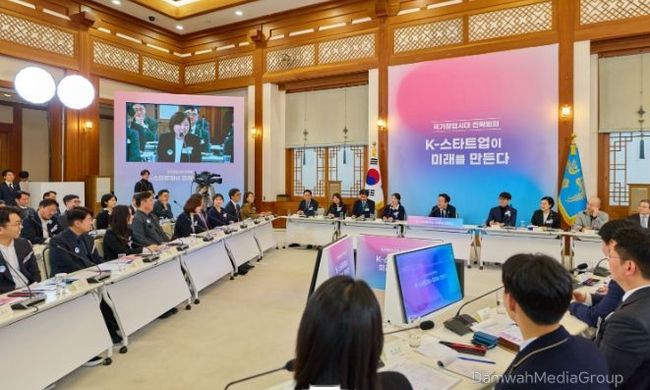 이재명 대통령 "전통적 방식의 일자리 창출 한계…창업 사회로 가야"