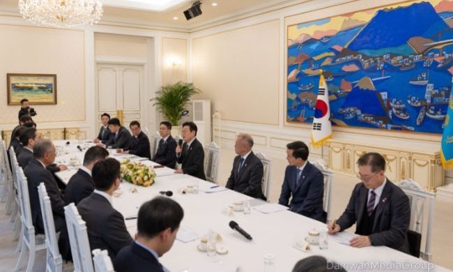 이재명 대통령 "성장 과실, 청년 세대에 골고루…민·관 협력해 더 노력"