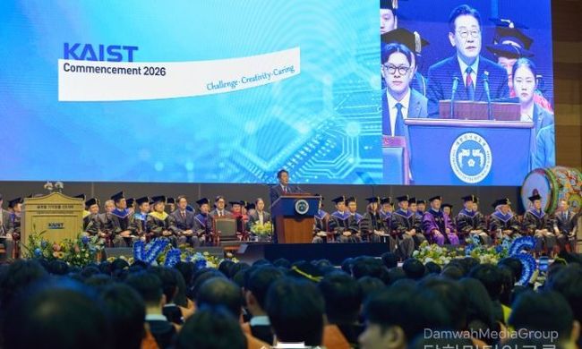 KAIST 학위수여식 참석 이재명 대통령 "단단한 이공계 안전망 구축"