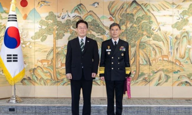 해군참모총장 진급 신고 및 수치 수여식