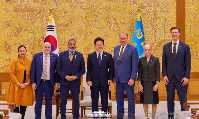 이재명 대통령, 미 하원 코리아스터디그룹 접견