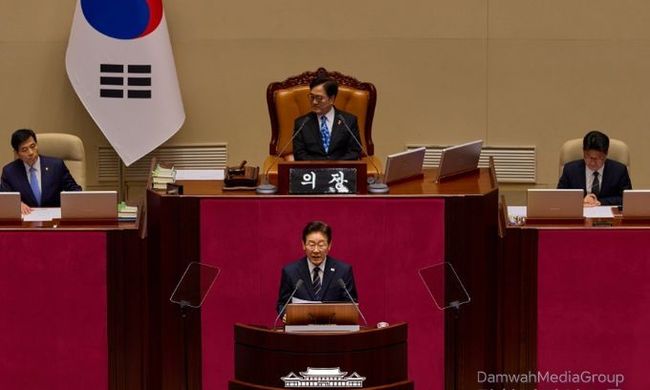 이재명 대통령 "이번 추경은 위기의 파도로부터 국민의 삶 지켜줄 방파제"