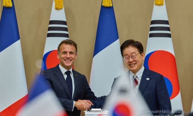 한-프랑스 정상 "호르무즈 해협 내 안전한 해상수송로 확보 협력"