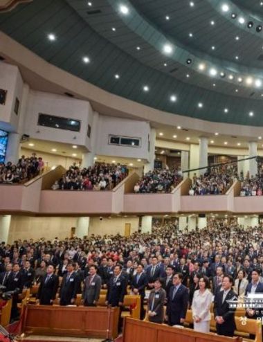 이재명 대통령 부부, 2026 한국교회 부활절 연합예배 참석