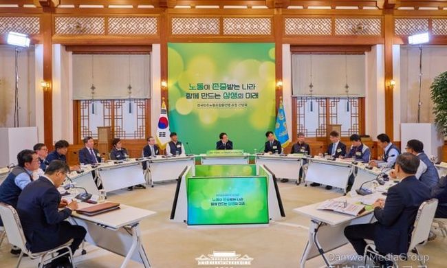 이재명 대통령 "기간제법이 2년 이상 절대 고용 금지법 돼…현실적 대안 만들어야"