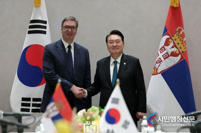9월 22일 윤석열 대통령은 알렉산다르 부치치 세르비아 대통령과 한-세르비아 정상회담을 가졌다.