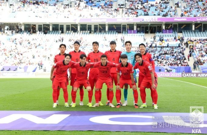 말레이시아전에 선발 출전한 축구 국가대표팀 11명의 모습.