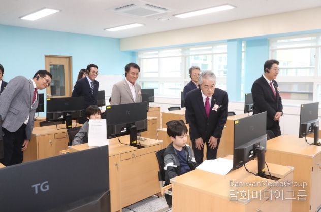 매일 2시간 맞춤형 프로그램 무료 제공, 2학기 전면 확대를 위한 준비 중