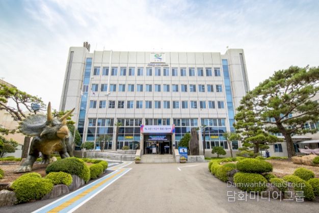 경남 고성군자원봉사센터, 골칫거리 폐현수막을 활용 ‘재난대비 모래주머니’ 제작