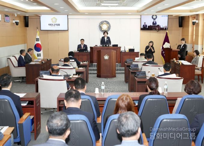 20일 태안군의회 본회의장에서 열린 제315회 임시회 모습