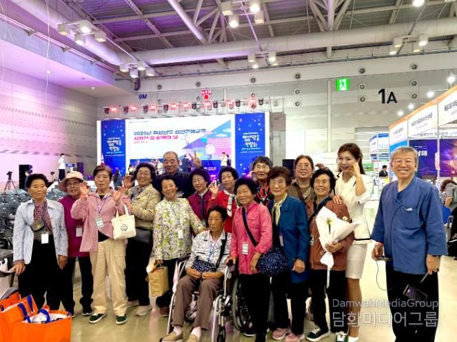 남해군, 제2회 경상남도 평생학습박람회 참가 = 시화전 수상자 사진