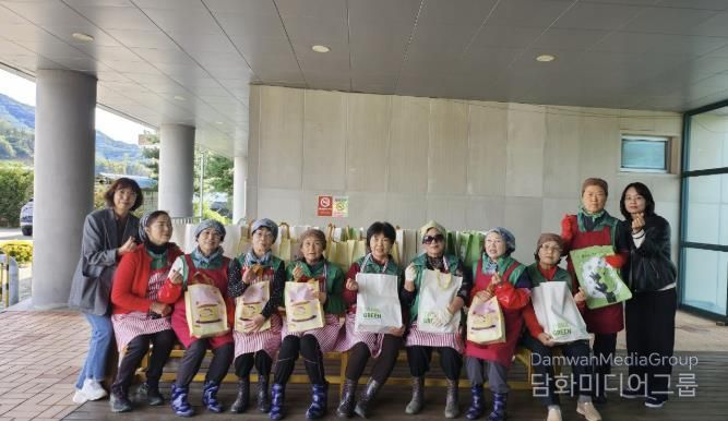 양평군 강하면 새마을회, 저소득 독거노인 45가구에 사랑의 반찬 나눔 행사 진행