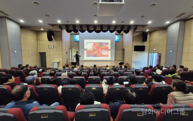 익산시, 토마토뿔나방 선재 대응…교육·자재 지원