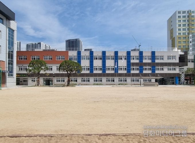 대구종로초등학교 본관동,