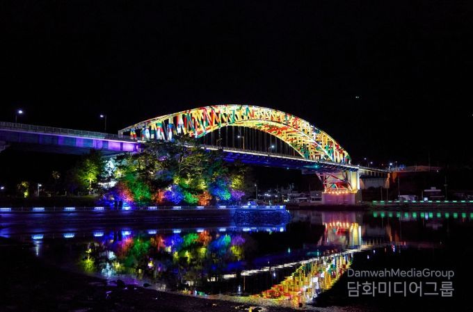 바다위의 예술, 통영대교에 새 빛을 입히다