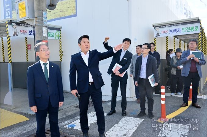 김종섭 부의장, 남외중학교 통학로 도보 점검