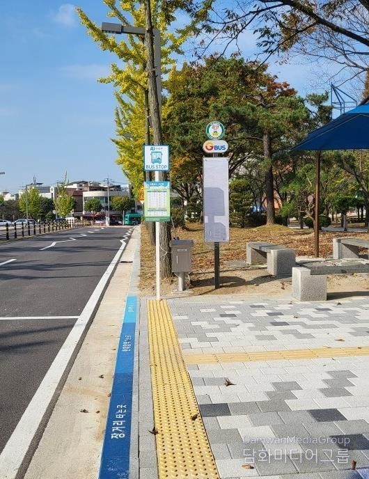 노선 연장으로 11월 1일부터 171번 버스가 정차하게 되는 안산대학교 교내 버스정류장 전경.