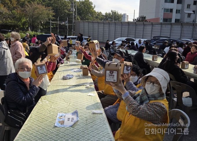 의왕시 (사)행복연대징검다리, 아름다운동행 고추장 만들기 성료